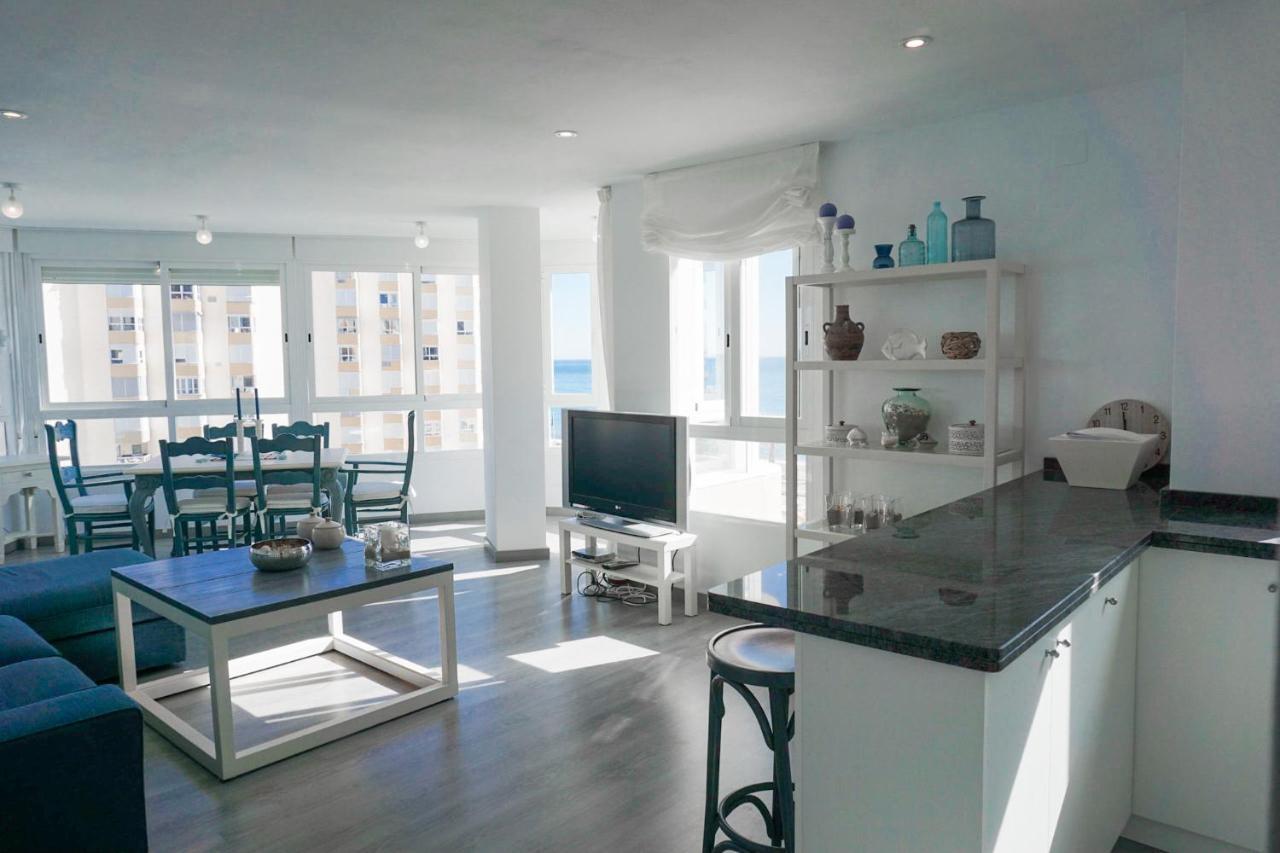 Wintowinrentals Amazing Apartment With Sea View Málaga Exteriör bild