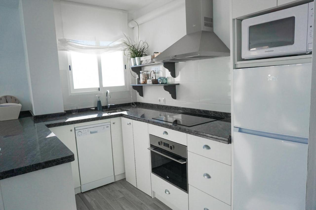 Wintowinrentals Amazing Apartment With Sea View Málaga Exteriör bild