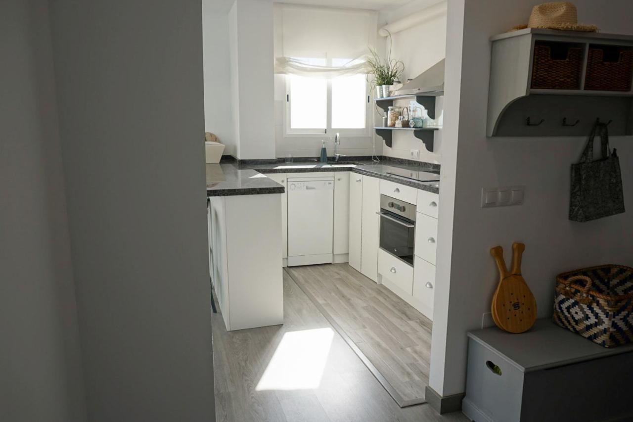 Wintowinrentals Amazing Apartment With Sea View Málaga Exteriör bild