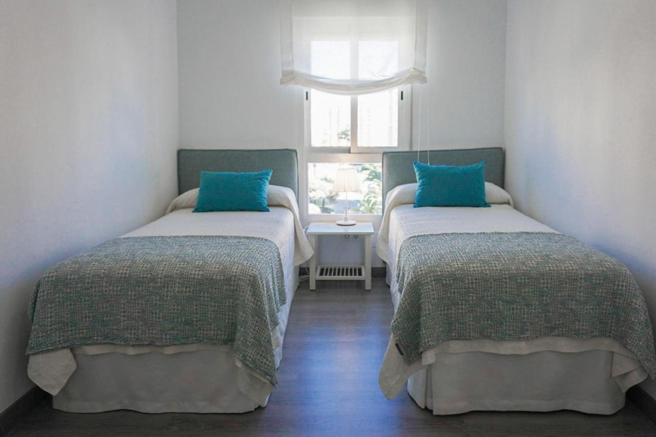 Wintowinrentals Amazing Apartment With Sea View Málaga Exteriör bild
