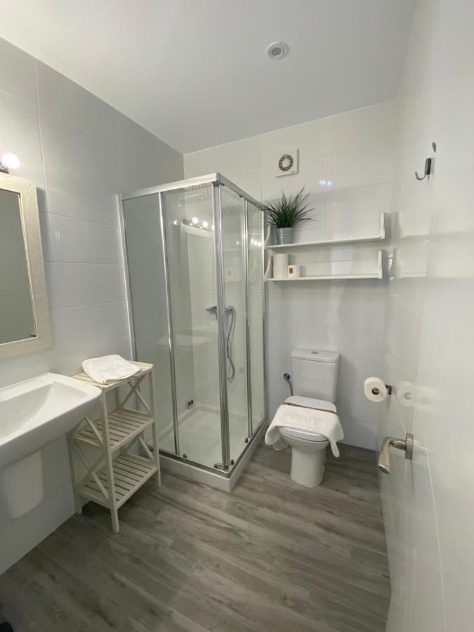 Wintowinrentals Amazing Apartment With Sea View Málaga Exteriör bild